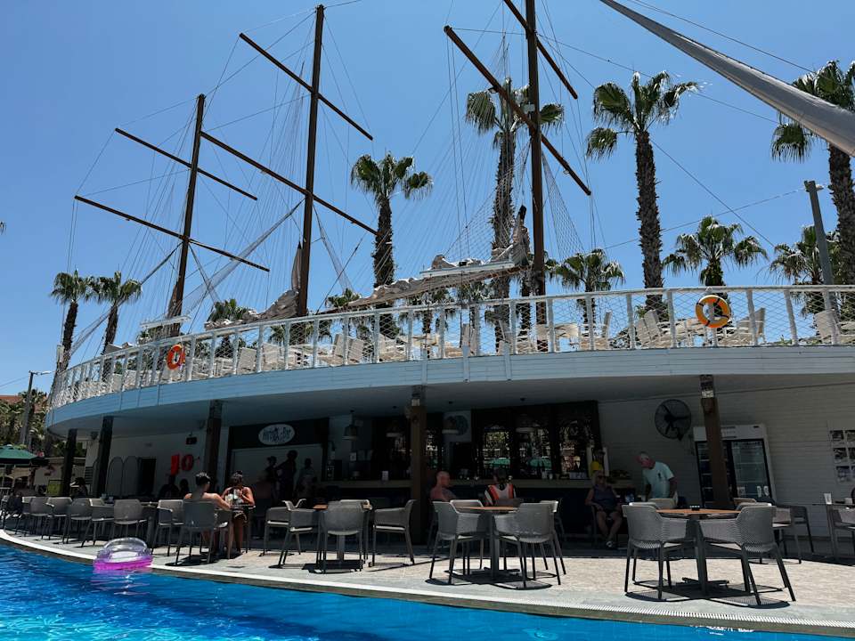 Gastro Can Garden Resort