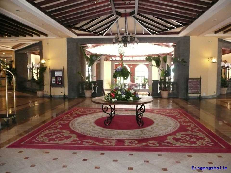 Eingangshalle- links Empfang Gran Tacande Wellness & Relax Costa Adeje