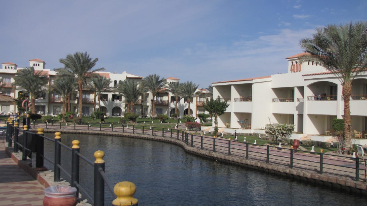 Kanal innerhalb des Geländes Pickalbatros Dana Beach Resort - Hurghada