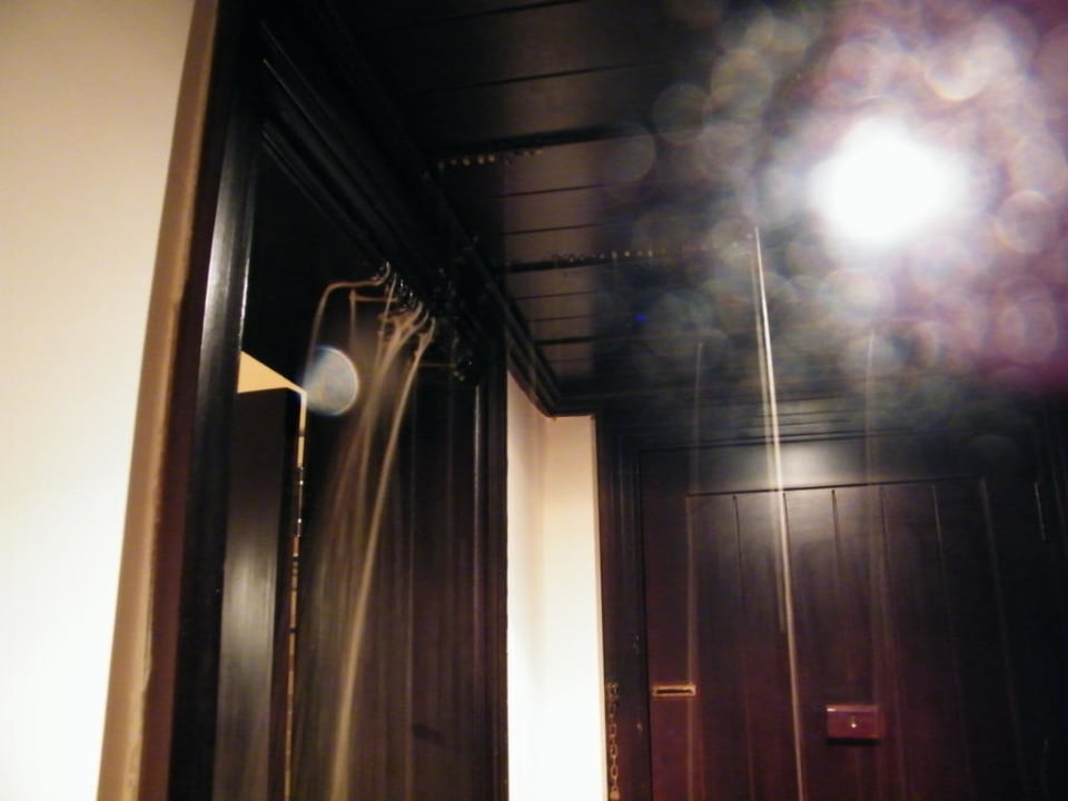 Dusche im Flur Three Corners Sea Beach Resort