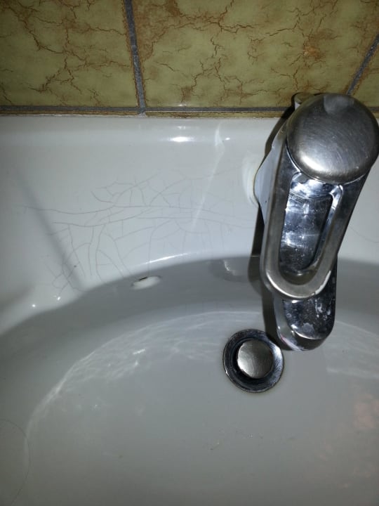 Bad - Waschbecken defekt Hotel Löwen