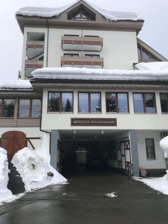 Hoteleingang Aldiana Club Schlanitzen Alm