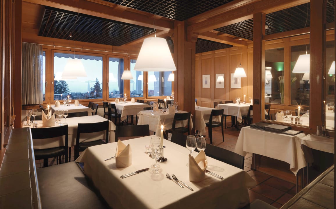 Restaurantbereich Emmetterstube Seeblick Höhenhotel