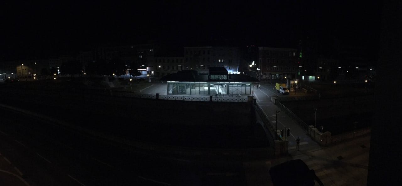 Zimmerausblick bei Nacht Leonardo Hotel Vienna Schönbrunn