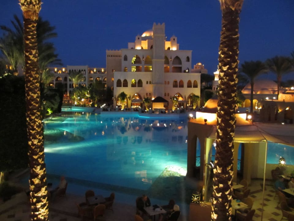 Bei Nacht Makadi Palace