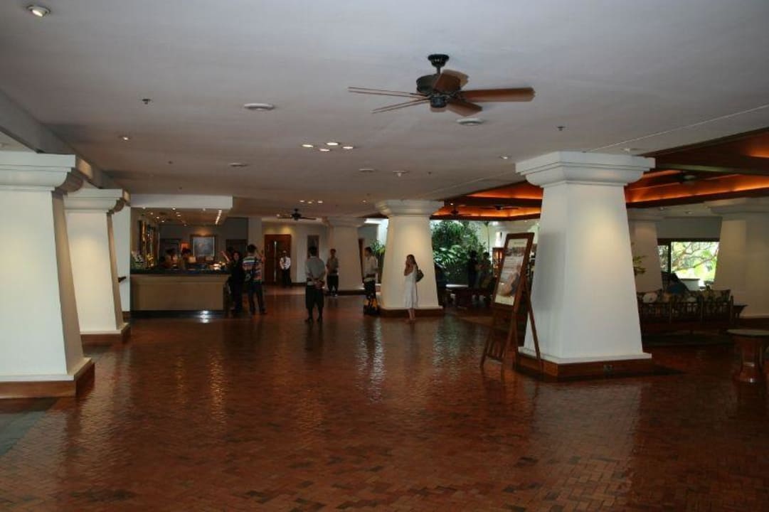 Lobby Avani Pattaya Resort