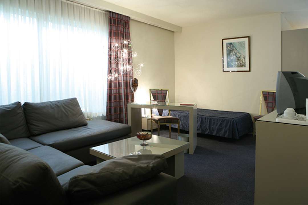 Zimmer Leonardo Hotel Charleroi City Center