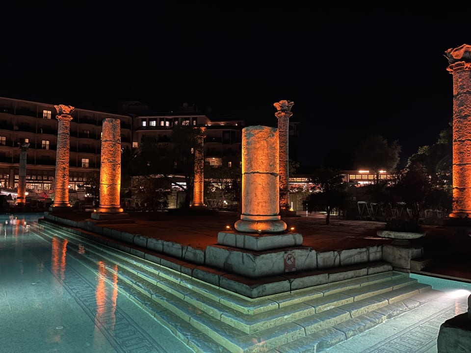 Pool Xanadu Resort Hotel