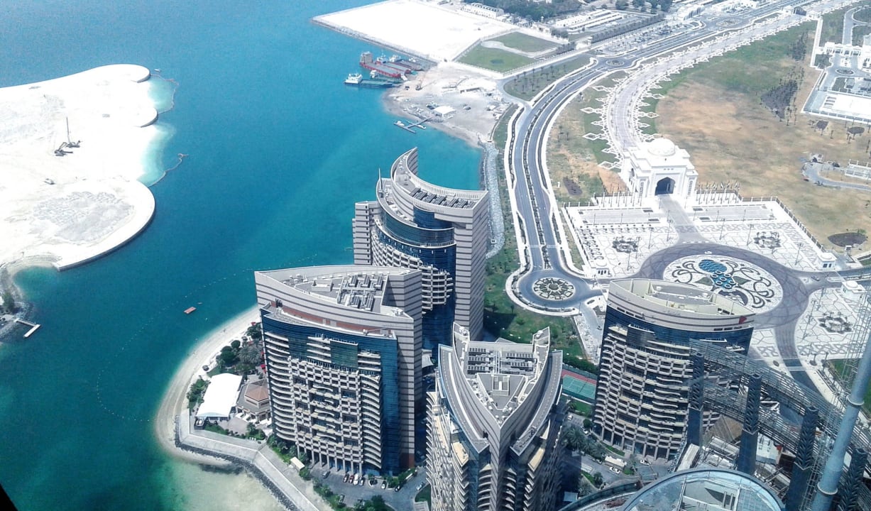 Blick auf den Khalidiya-Block Conrad Abu Dhabi Etihad Towers