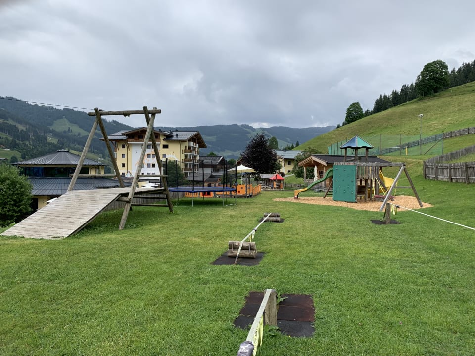 Sport & Freizeit Ellmauhof - das Generationenresort
