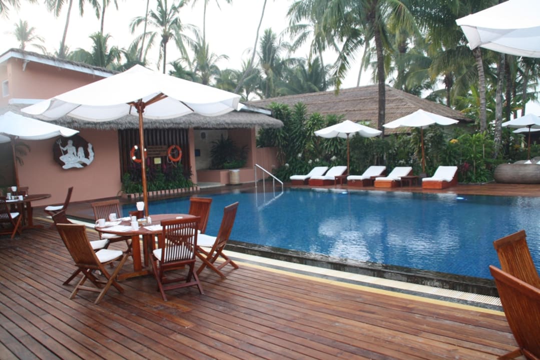 Pool Bayview - the beach resort