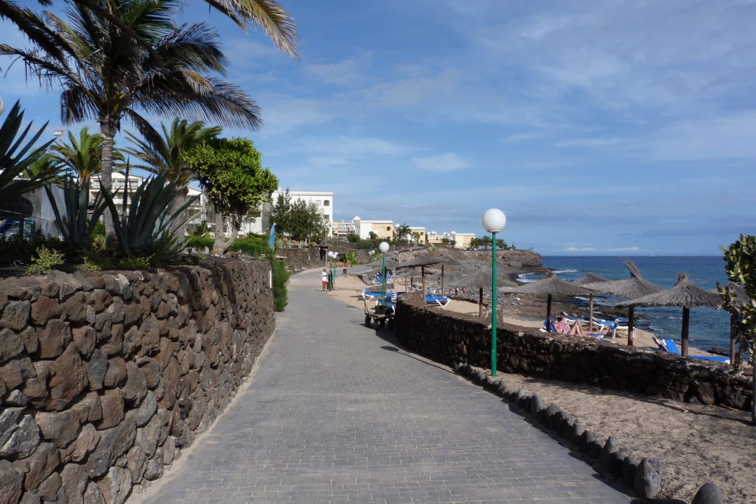 Weg zum Strand SBH Hotel Royal Monica