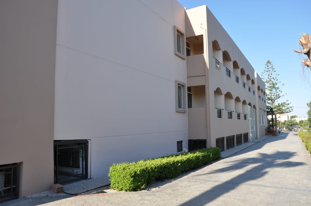 Zimmerbereich hinter Lobby Ilios K Village Resort