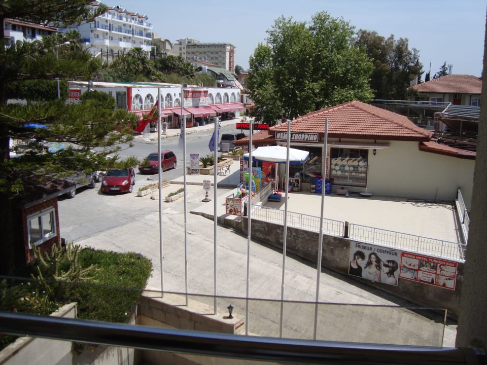 Blick vom Balkon Hotel Sirma