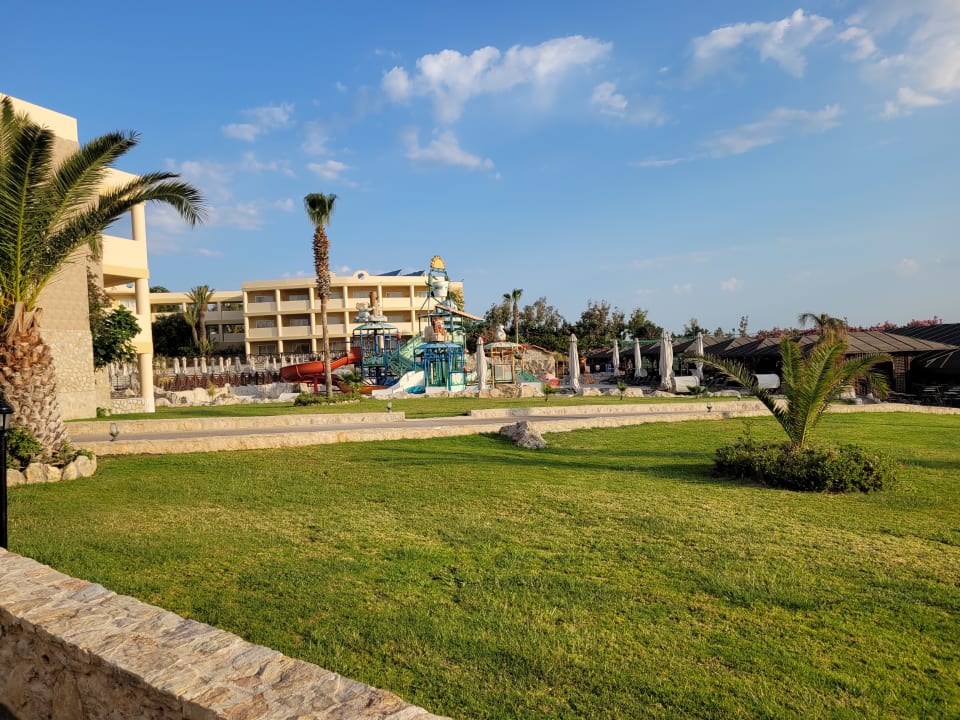 Gartenanlage Hotel Kalithea Horizon Royal