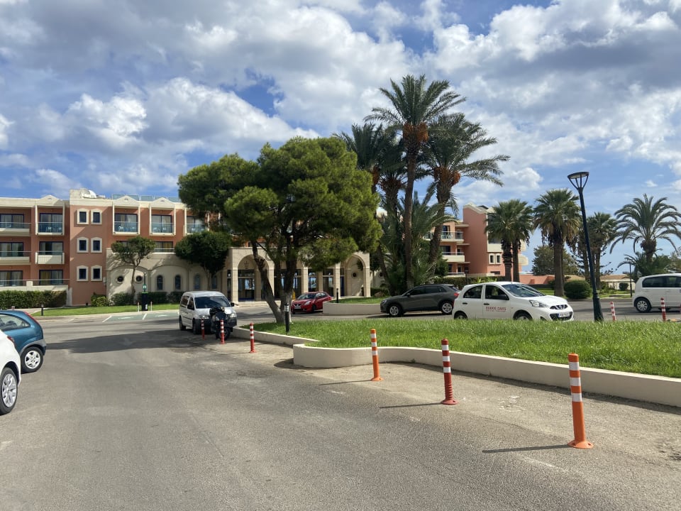 Außenansicht Kresten Palace Hotel