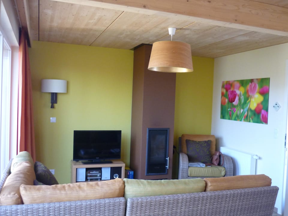 Wohnbereich / Kamin Center Parcs Park Bostalsee