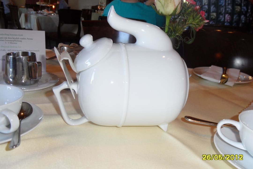 Five o´clock Tea Das Krimihotel