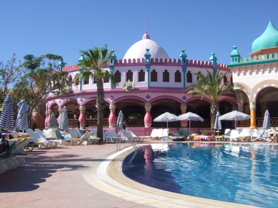 Kamelya Pool Kamelya Aishen Club