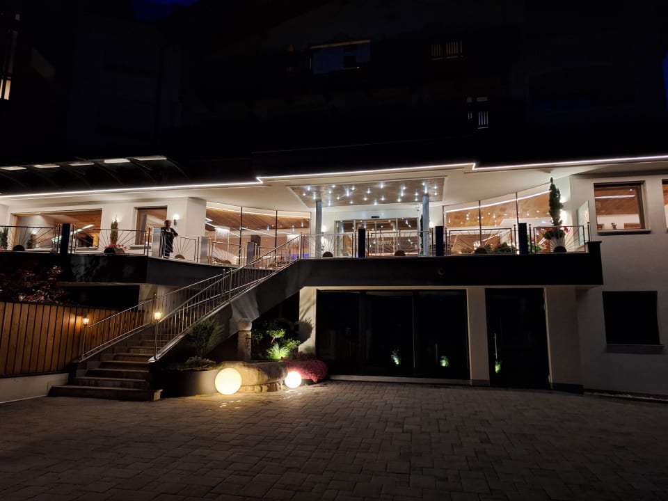 Außenansicht Hotel Edelweiss