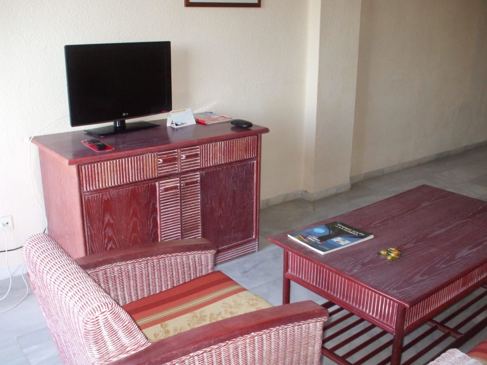 Wohnraum HOVIMA La Pinta Beachfront Family Hotel