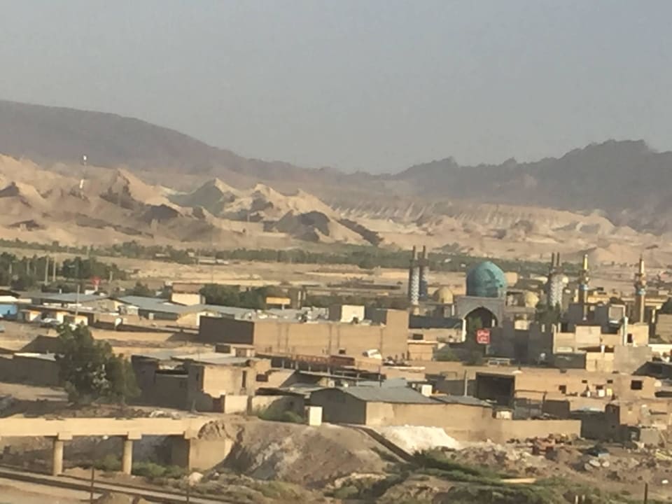 Vom Zimmerfenster Parsia Grand Hotel