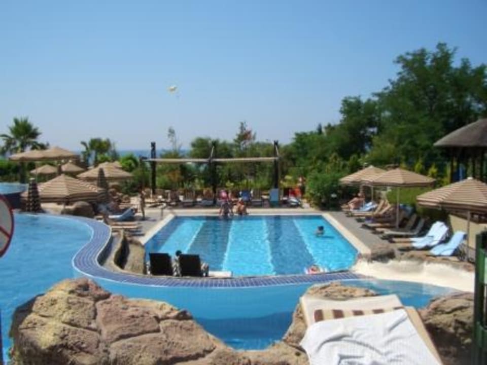 Blick vom oberen auf den unteren Pool Adalya Resort & Spa - Adults Only