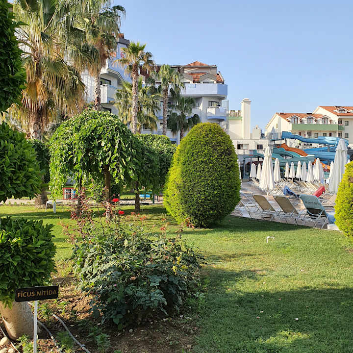 Gartenanlage Grand Seker Hotel