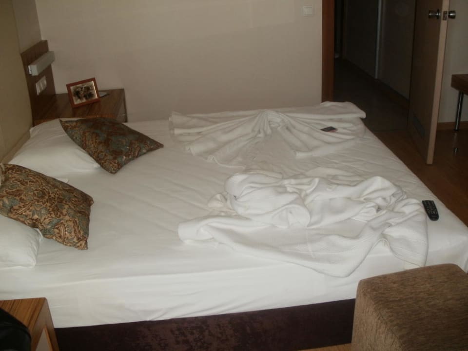 Bett Calimera Hane Garden