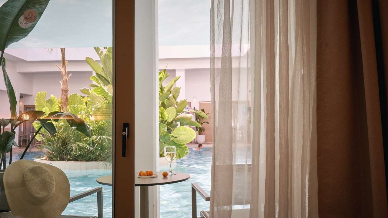 Zimmer Blue Sea Island
