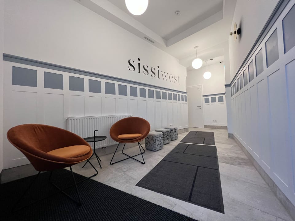 Sonstiges Sissi West