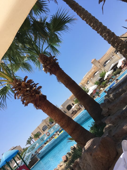 Pool Brayka Bay Resort