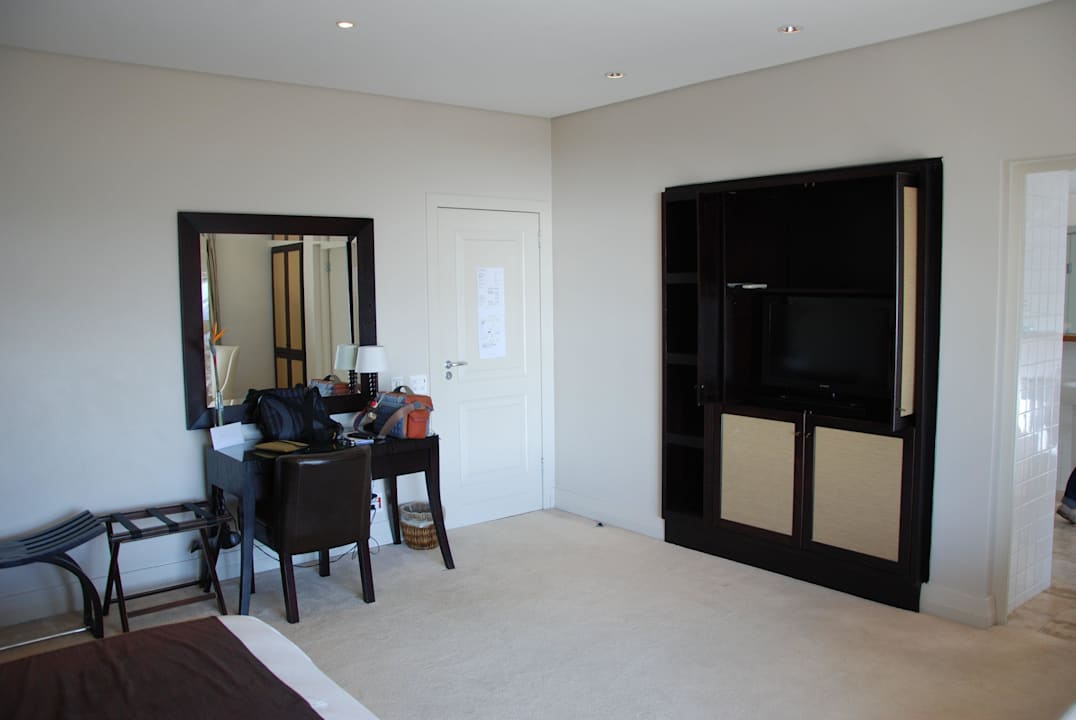 Schreibtisch und Ablagemöglichkeiten Atlantic House Guest House