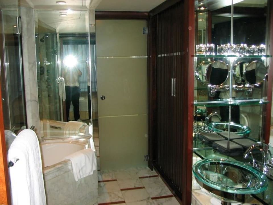 Bad Grand Hyatt Shanghai