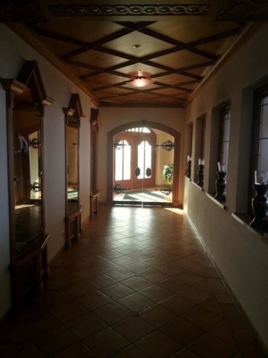 Eingang zu den Restaurants Der Birkenhof - Spa & Genuss Resort