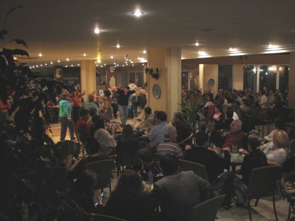 Kiris Alinda Akka Alinda Hotel