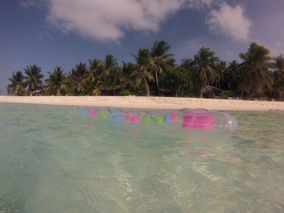 Strandabschnitt vor Bungi 215, Joanna & Pascal Summer Island Maldives