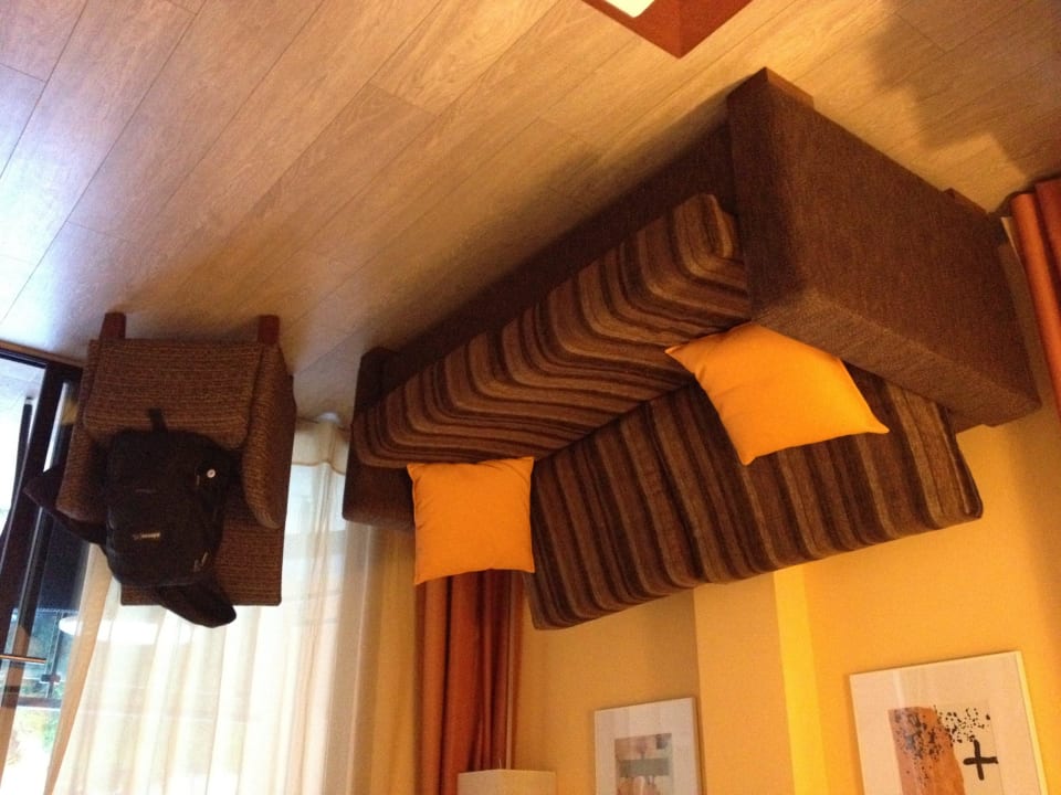 Die Schlafcouch zusammengeklappt Hotel Jazmin