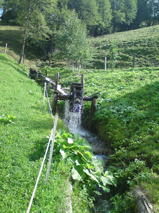 Bach mit Mühle am Reiterhof Hotel Nigglgut