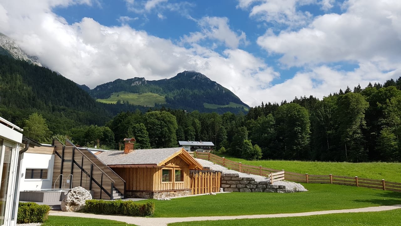 Gartenanlage Alm- & Wellnesshotel Alpenhof