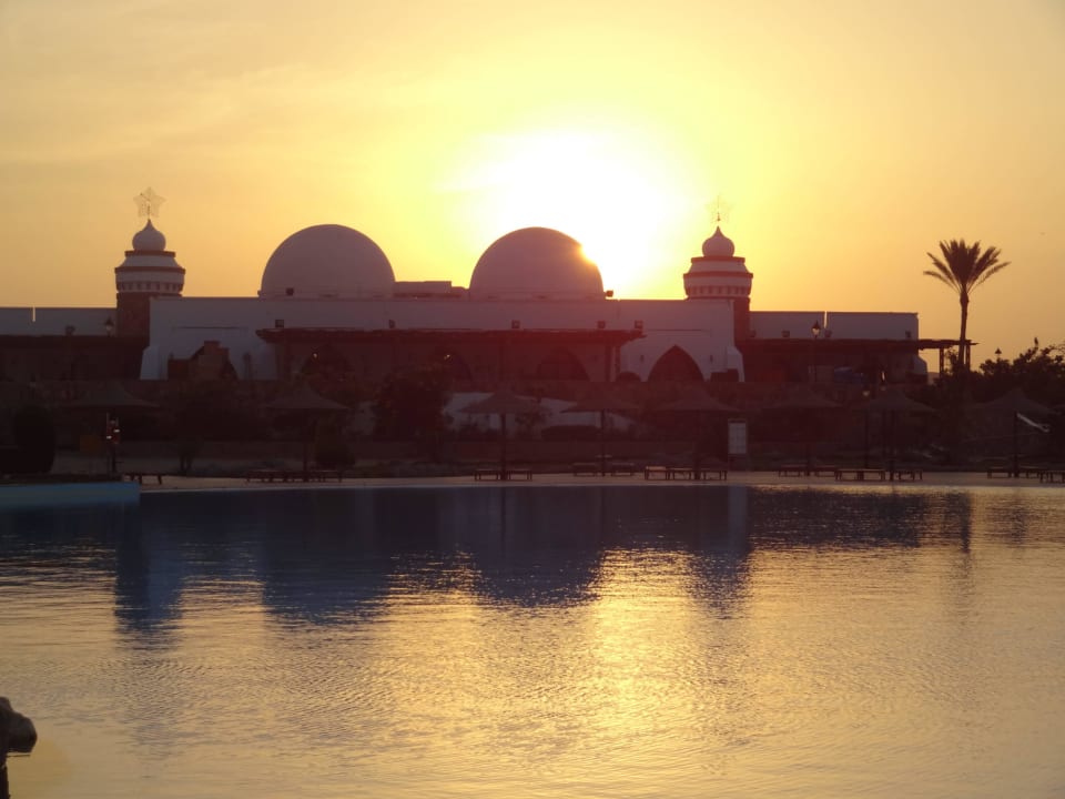 Abendsonne Restaurent und Pool  Hotel Gorgonia Beach Resort