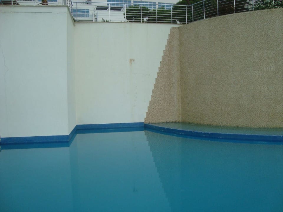 1 Aria Claros Beach & Spa Resort
