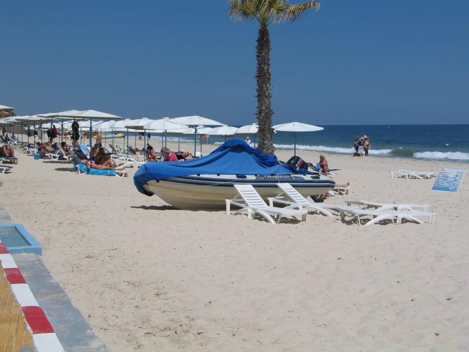 Weitläufiger, feinsandiger Hotelstrand Hotel El Mouradi Port El Kantaoui