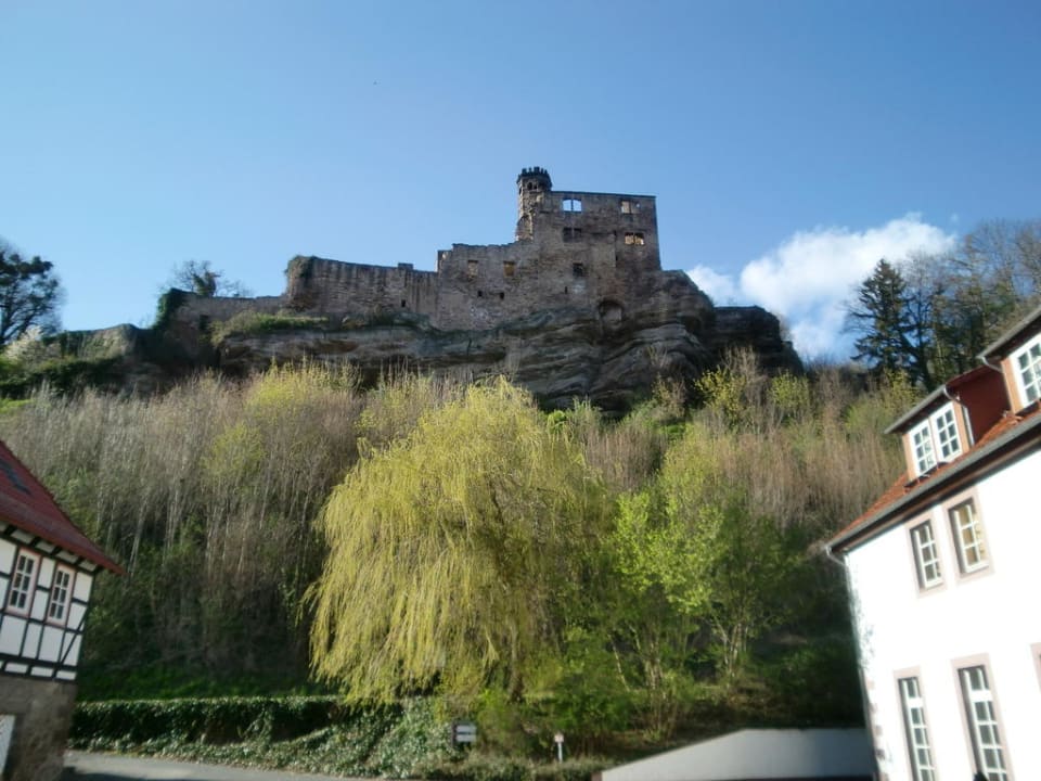 Die Burgruine Hardenberg BurgHotel