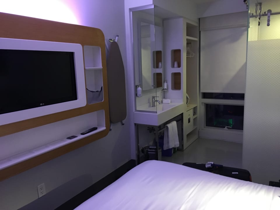 Zimmer YOTEL New York