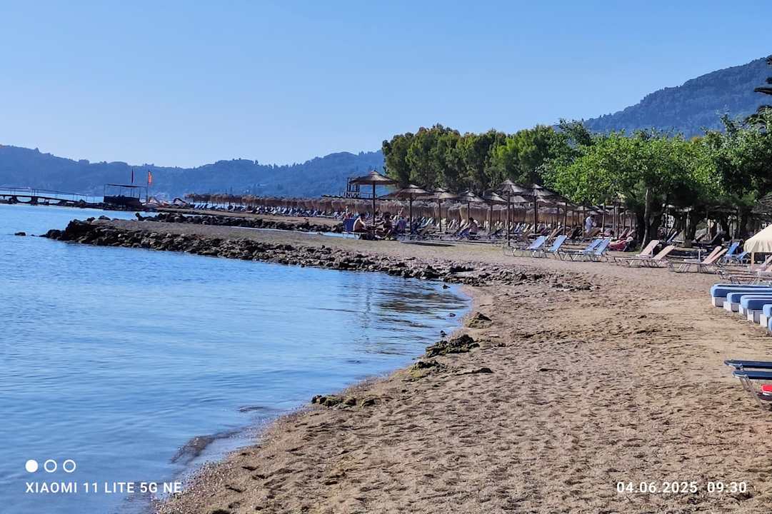 Strand Nasos Hotel & Resort