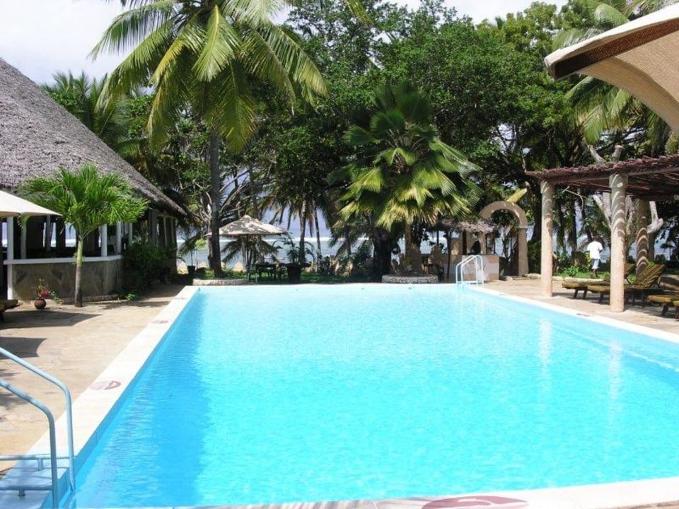 Pool SheShe Baharini Beach Hotel