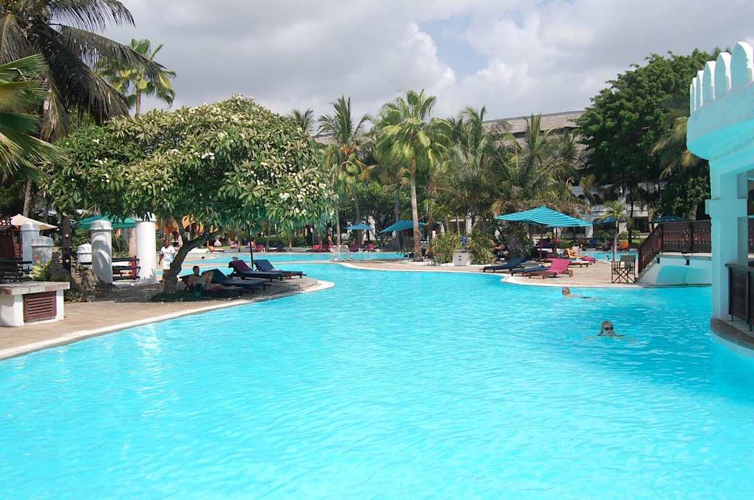 Meerwasserpool Hotel Southern Palms Beach Resort