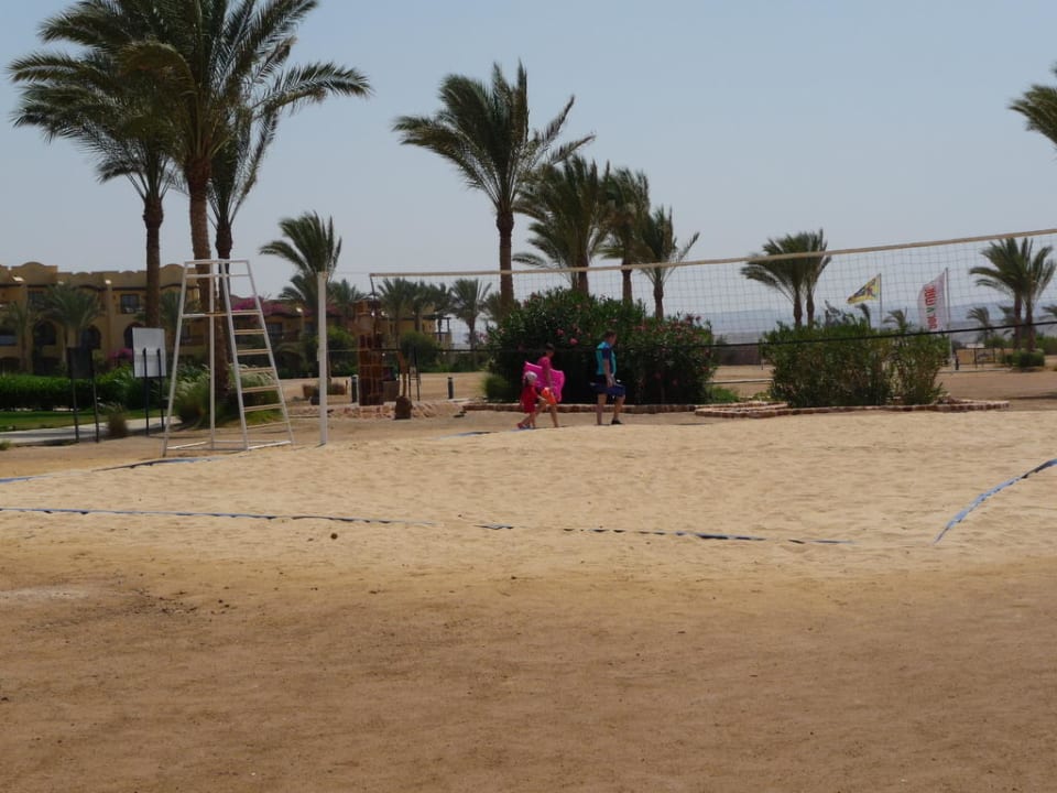 Volleyballfeld am Strand Jaz Dar EL Madina