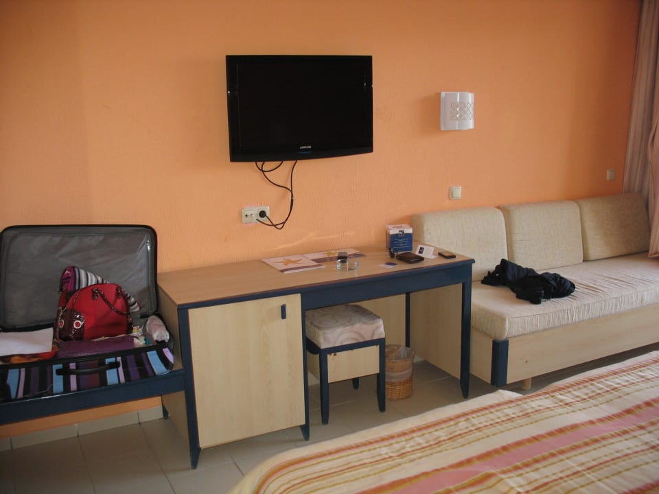 TV / Sitzecke Iberostar Waves Mehari Djerba